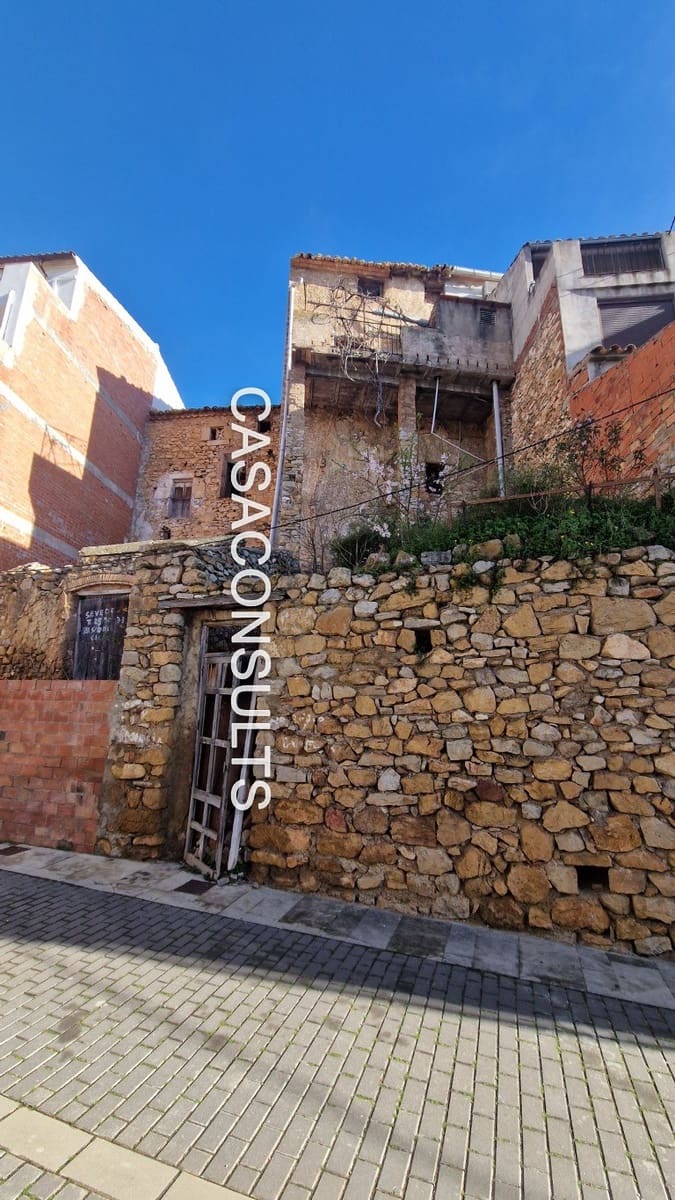 Casa de 3 habitaciones en Les Useres en venta - 26.000 € (Ref: 9626117)