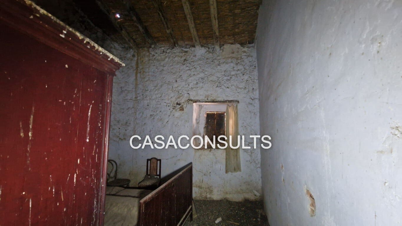 Casa de 3 habitaciones en Les Useres en venta - 26.000 € (Ref: 9626117)