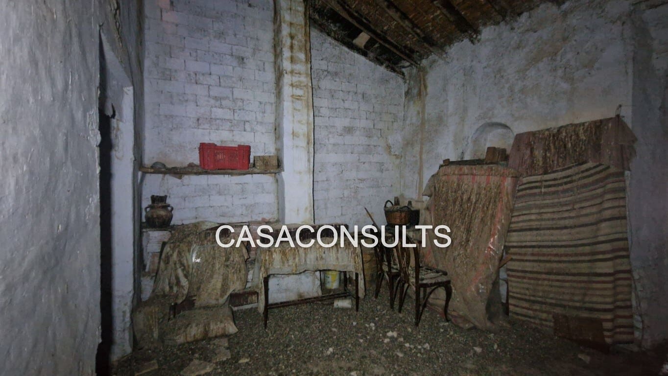 Casa de 3 habitaciones en Les Useres en venta - 26.000 € (Ref: 9626117)