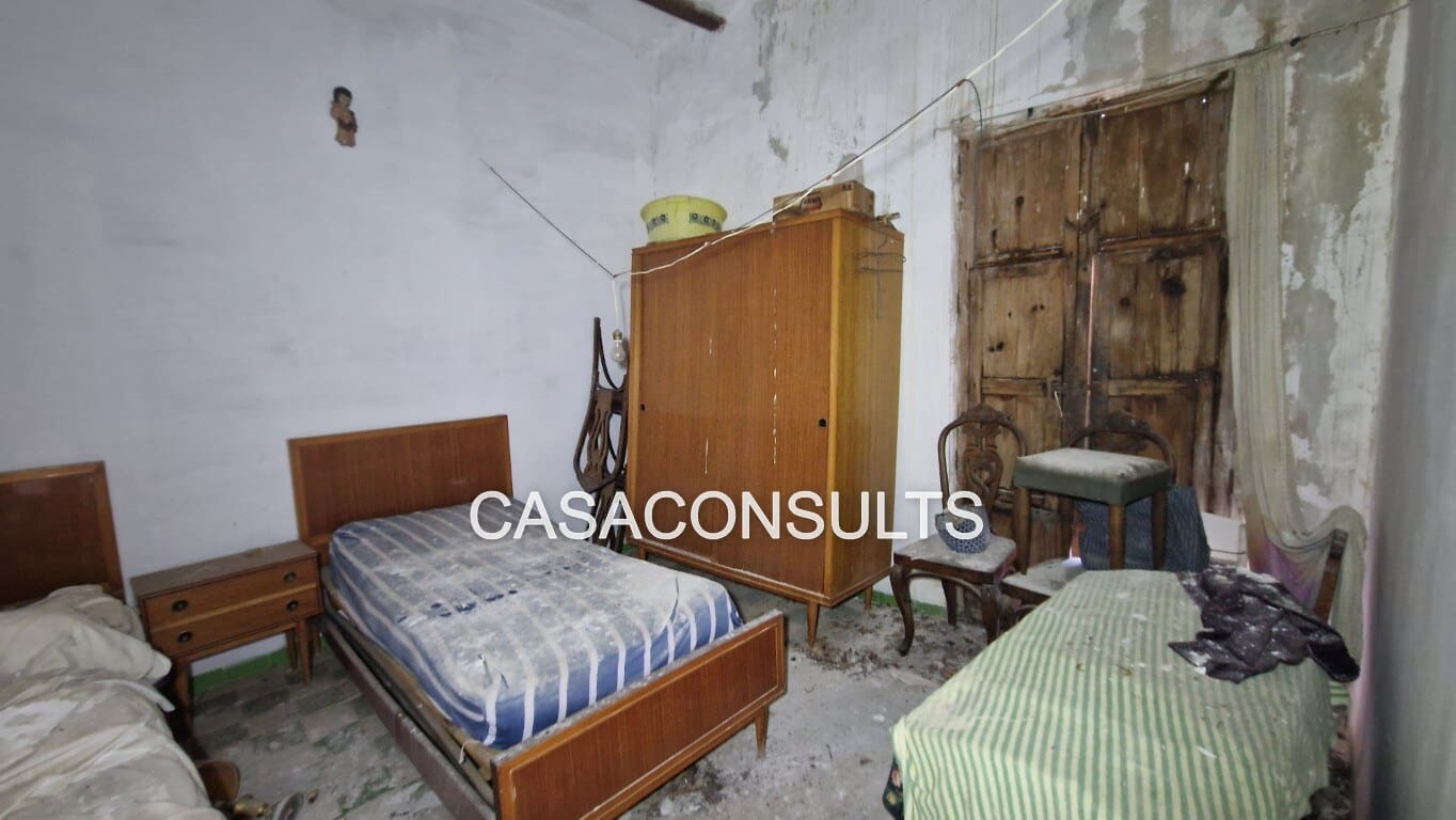 Casa de 3 habitaciones en Les Useres en venta - 26.000 € (Ref: 9626117)