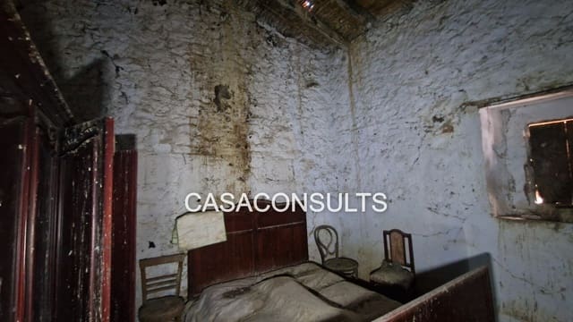 Casa de 3 habitaciones en Les Useres en venta - 26.000 € (Ref: 9626117)