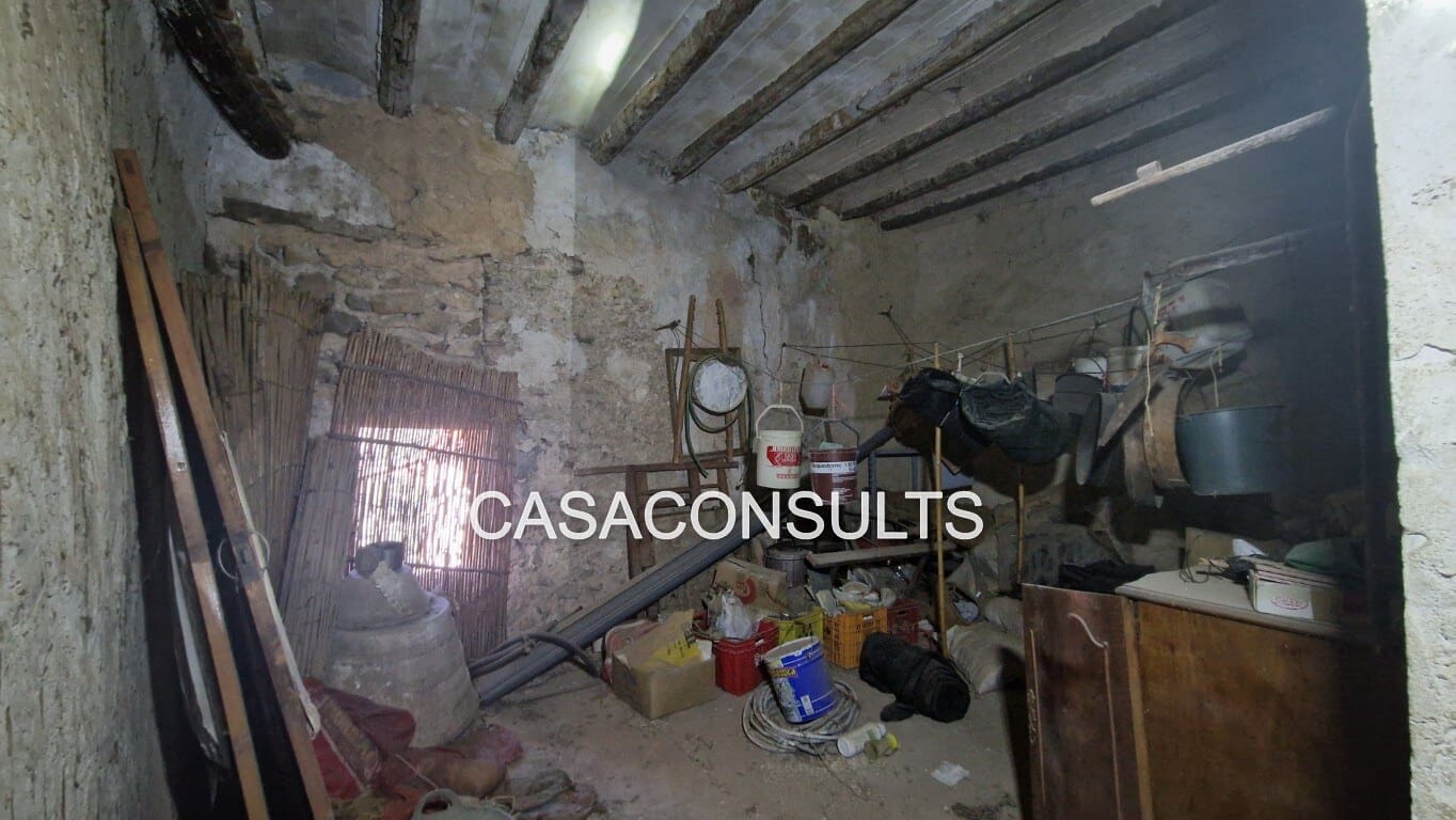 Casa de 3 habitaciones en Les Useres en venta - 26.000 € (Ref: 9626117)