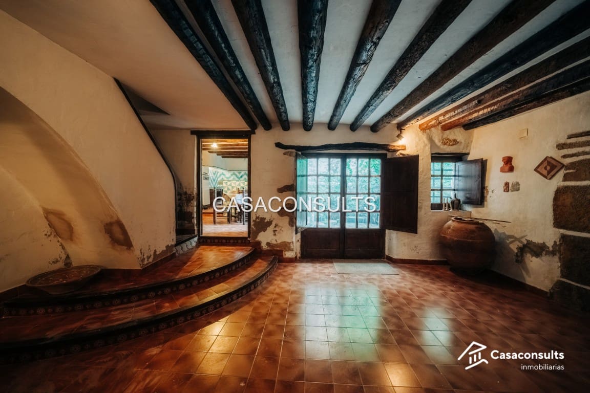 2 bedroom Townhouse for sale in Sant Jordi - € 350,000 (Ref: 9645898)