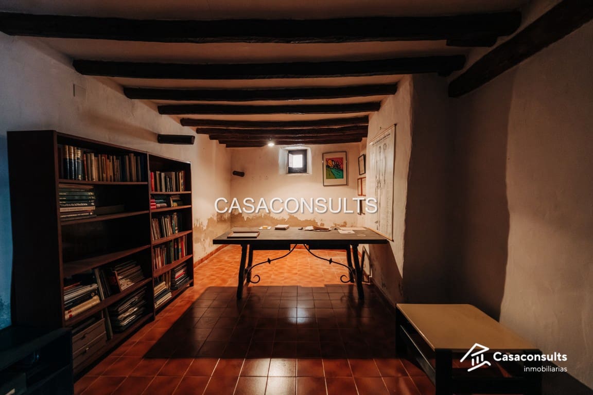 2 bedroom Townhouse for sale in Sant Jordi - € 350,000 (Ref: 9645898)