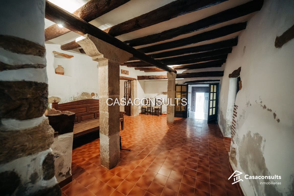 2 bedroom Townhouse for sale in Sant Jordi - € 350,000 (Ref: 9645898)