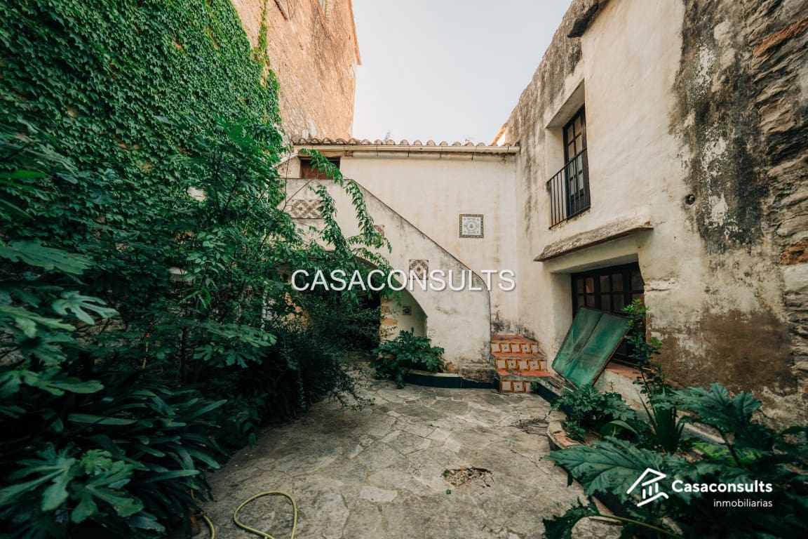 2 bedroom Townhouse for sale in Sant Jordi - € 350,000 (Ref: 9645898)