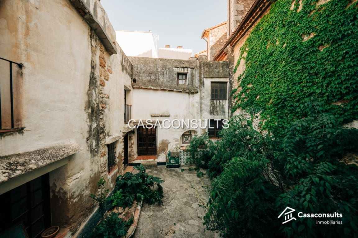 2 bedroom Townhouse for sale in Sant Jordi - € 350,000 (Ref: 9645898)