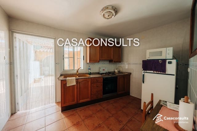 4 slaapkamer Huis te koop in Albocàsser - € 89.000 (Ref: 9656626)