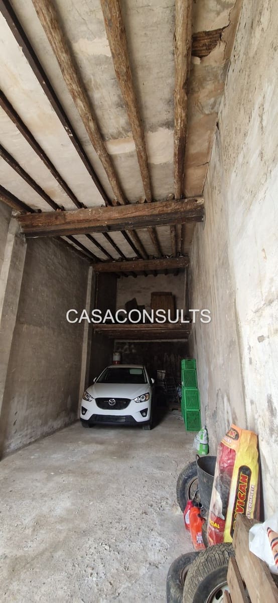 Garage for sale in Les Useres - € 22,000 (Ref: 9708041)