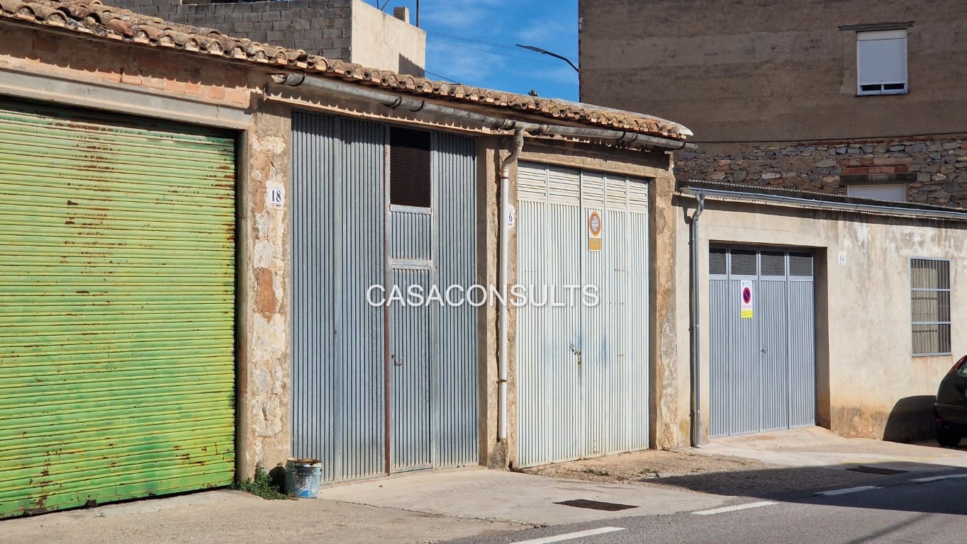Garage for sale in Les Useres - € 22,000 (Ref: 9708041)
