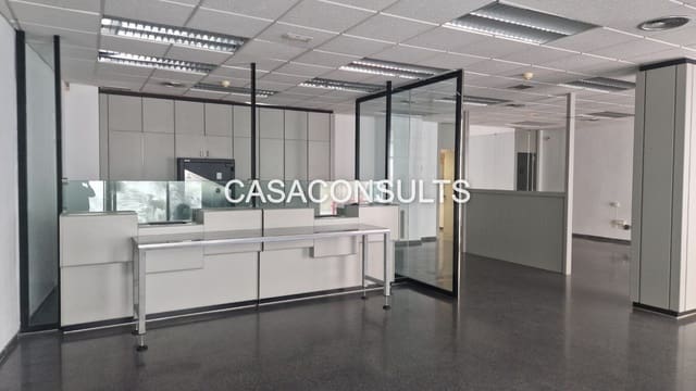 3 slaapkamer Winkelen te huur in Vilafamés - € 1.400 (Ref: 9715487)