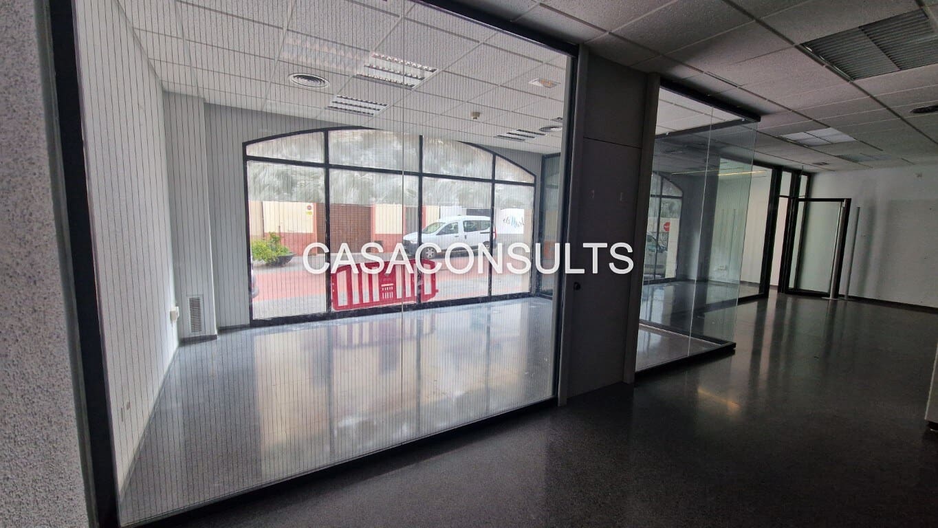 3 slaapkamer Winkelen te huur in Vilafames - € 1.400 (Ref: 9715487)