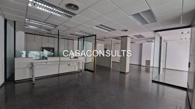 3 slaapkamer Winkelen te huur in Vilafamés - € 1.400 (Ref: 9715487)