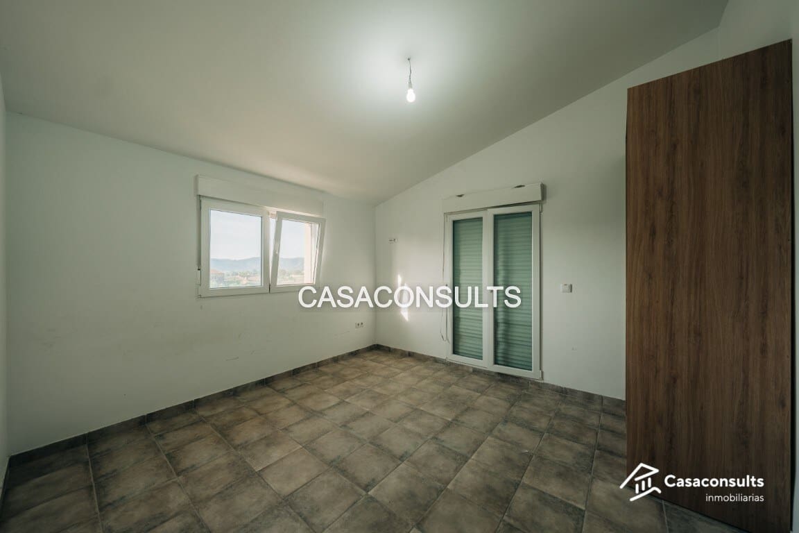 6 soverom Villa til salgs i Les Useres - € 229 999 (Ref: 9778383)