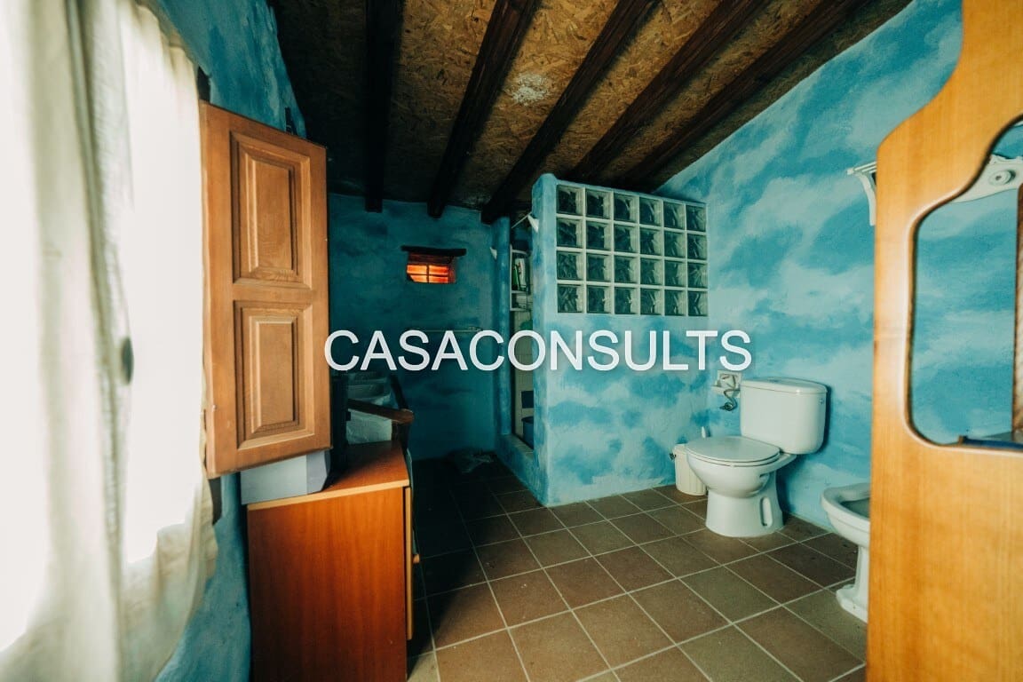 2 bedroom Villa for sale in Atzeneta del Maestrat - € 150,000 (Ref: 9823649)