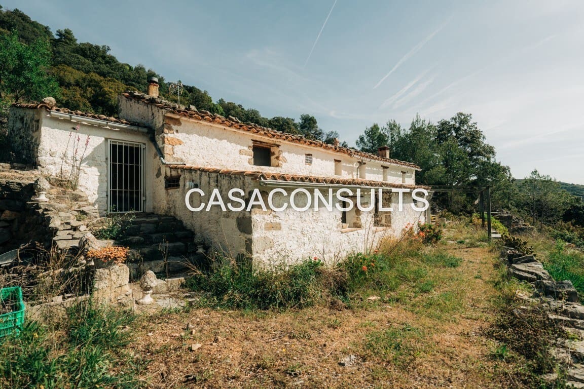 2 bedroom Villa for sale in Atzeneta del Maestrat - € 150,000 (Ref: 9823649)
