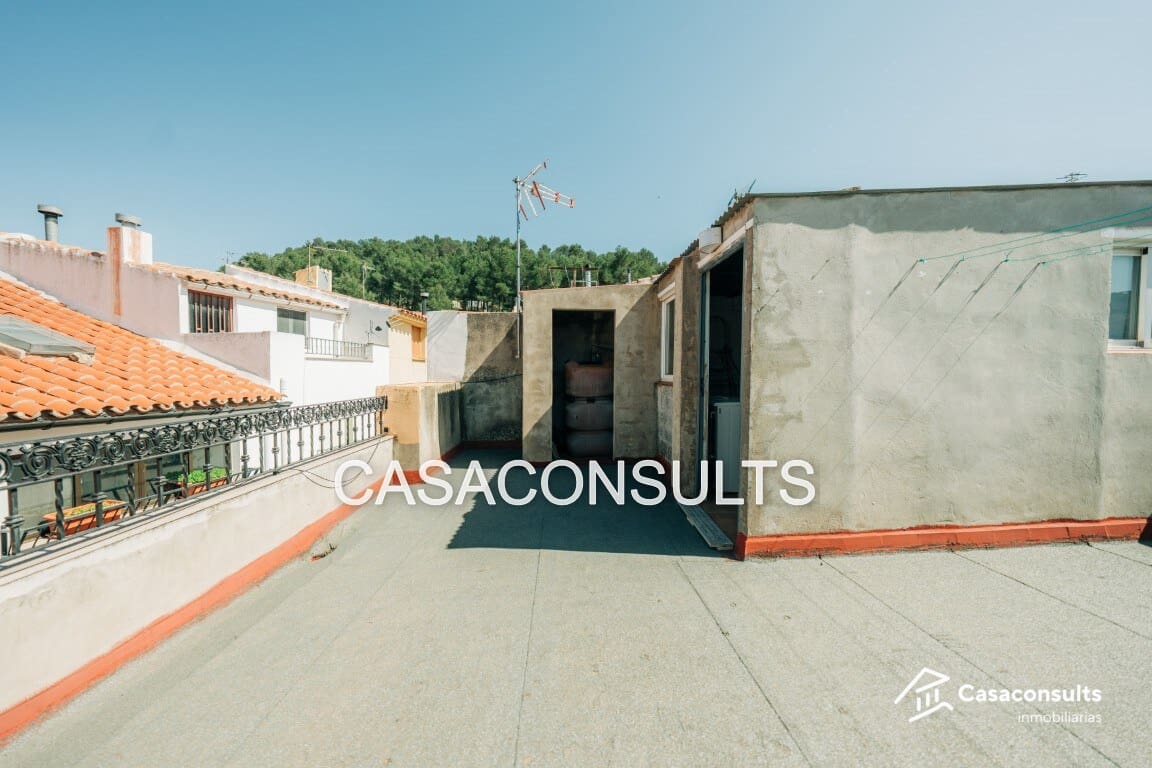 Casa de 4 habitaciones en Sierra Engarcerán en venta - 105.000 € (Ref: 9823829)