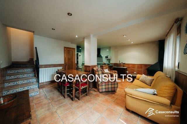 Casa de 4 habitaciones en Sierra Engarcerán en venta - 105.000 € (Ref: 9823829)