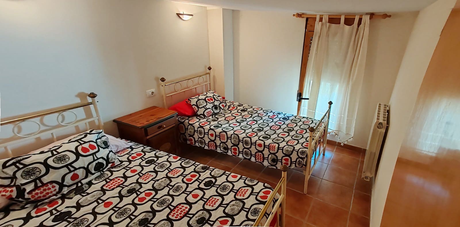 4 bedroom Townhouse for sale in Sierra Engarceran - € 105,000 (Ref: 9823829)