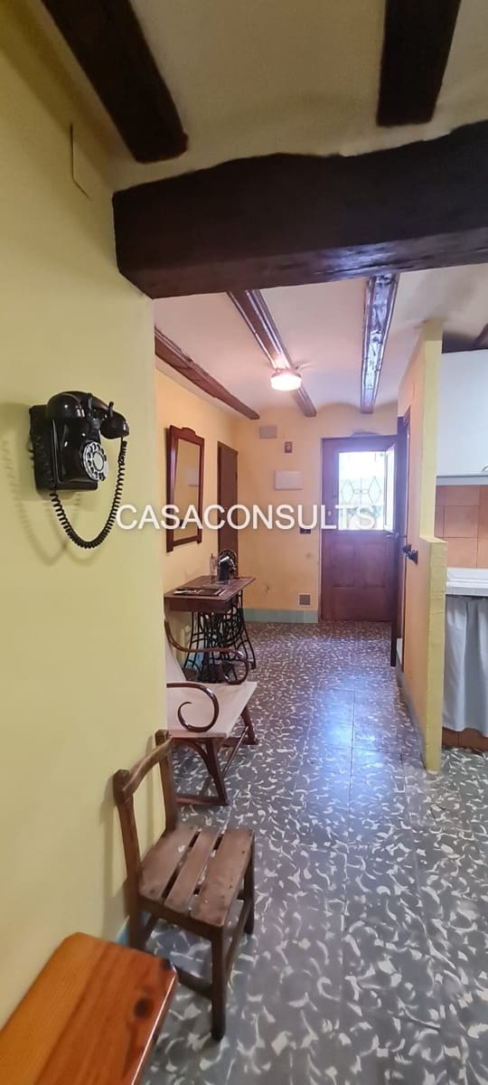 Casa de 6 habitaciones en Llucena  en venta - 75.000 € (Ref: 9844051)