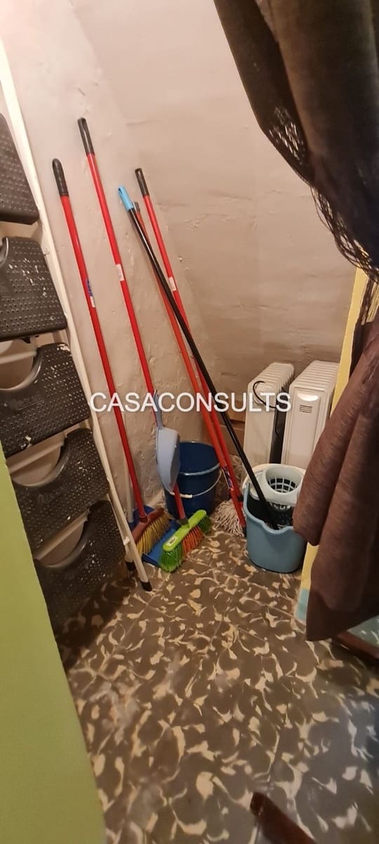 Casa de 6 habitaciones en Llucena  en venta - 75.000 € (Ref: 9844051)