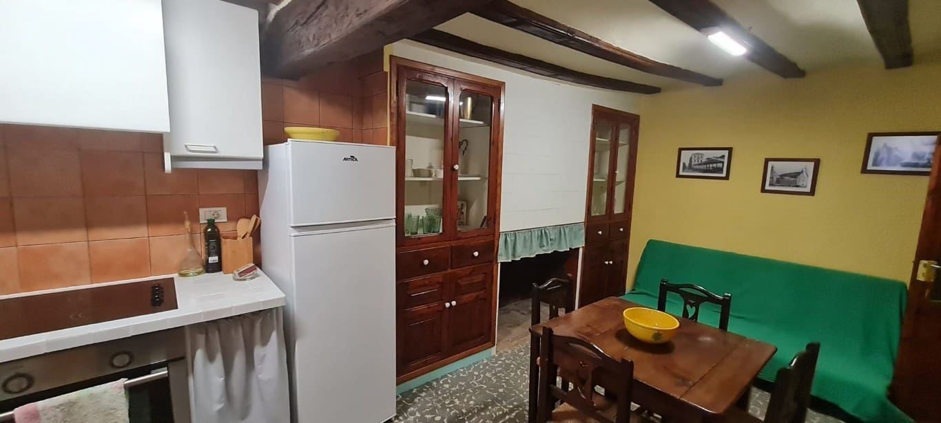 Casa de 6 habitaciones en Llucena  en venta - 75.000 € (Ref: 9844051)
