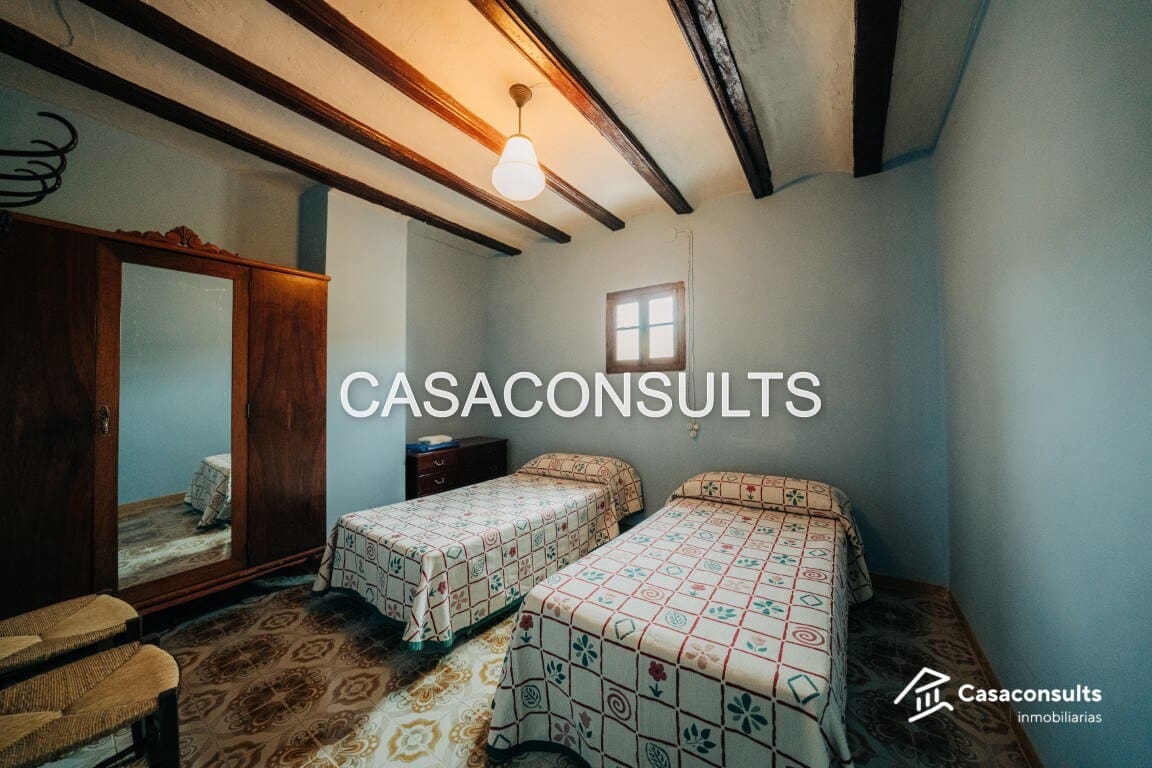 6 slaapkamer Huis te koop in Llucena  - € 75.000 (Ref: 9844051)