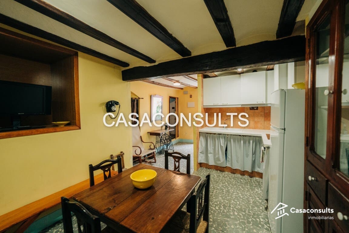6 slaapkamer Huis te koop in Llucena  - € 75.000 (Ref: 9844051)