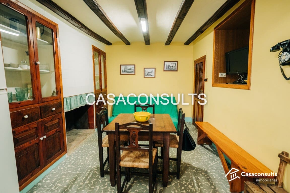 6 slaapkamer Huis te koop in Llucena  - € 75.000 (Ref: 9844051)