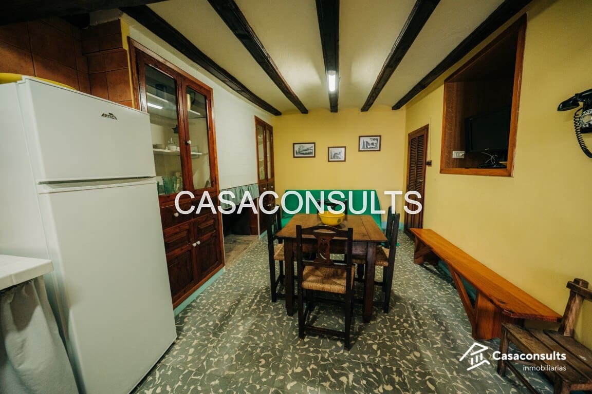 6 slaapkamer Huis te koop in Llucena  - € 75.000 (Ref: 9844051)