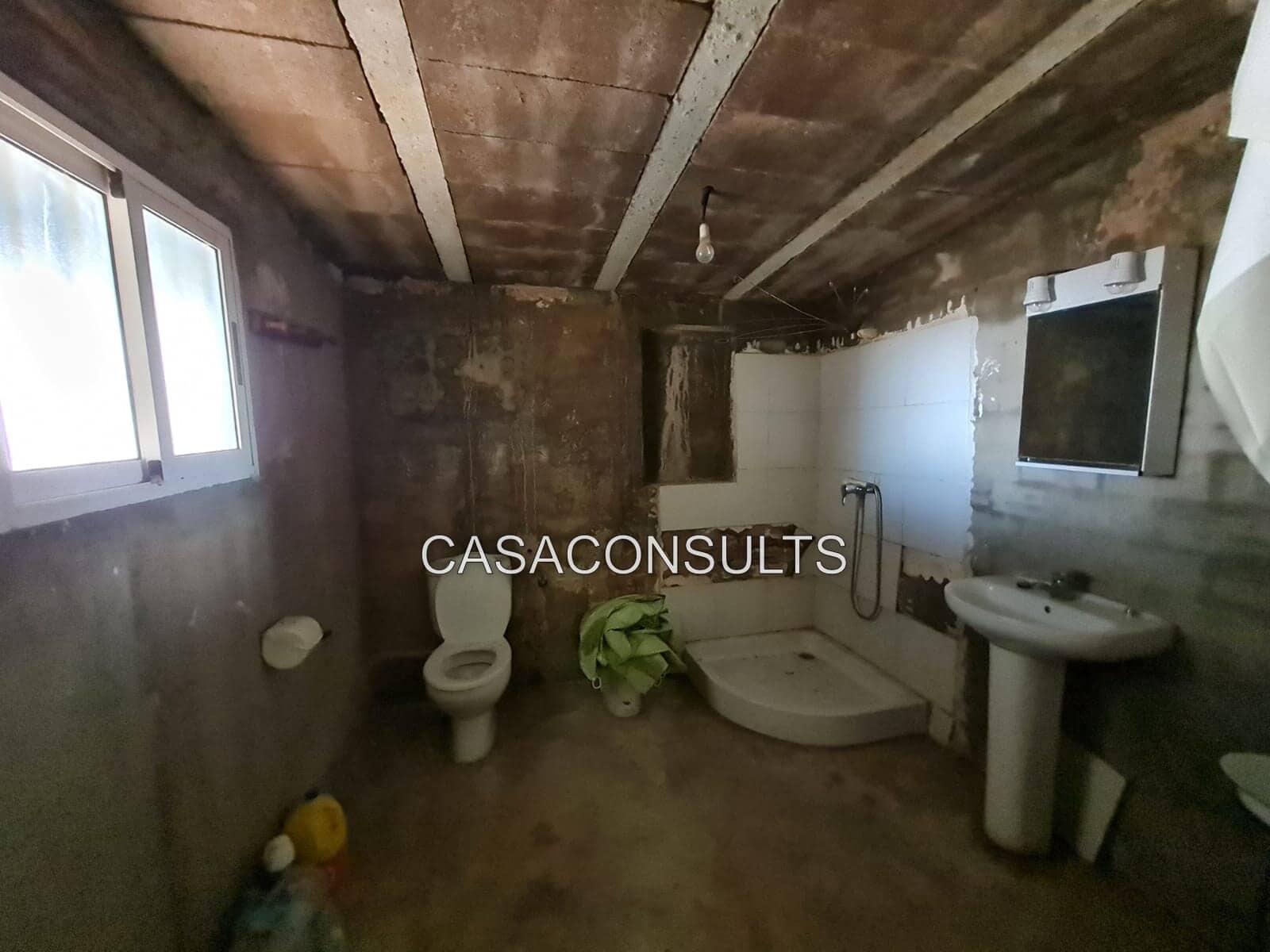 3 bedroom Villa for sale in Culla - € 80,000 (Ref: 9847800)