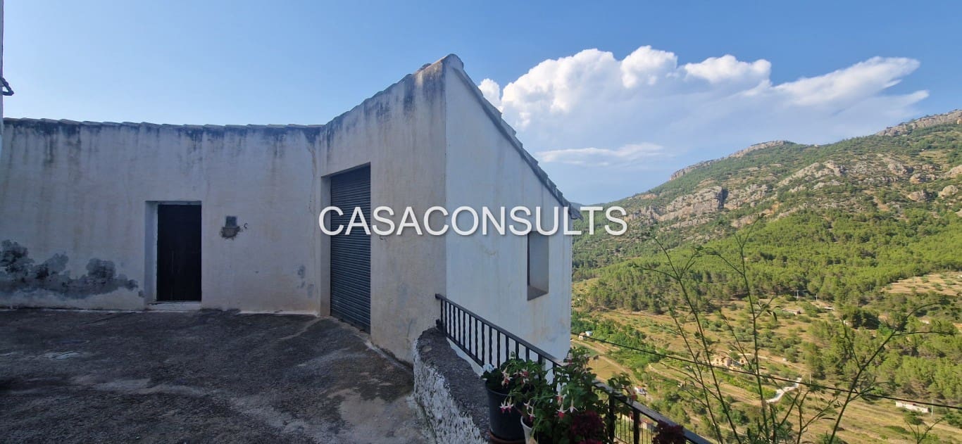 Garage for sale in Llucena  - € 20,000 (Ref: 9908292)