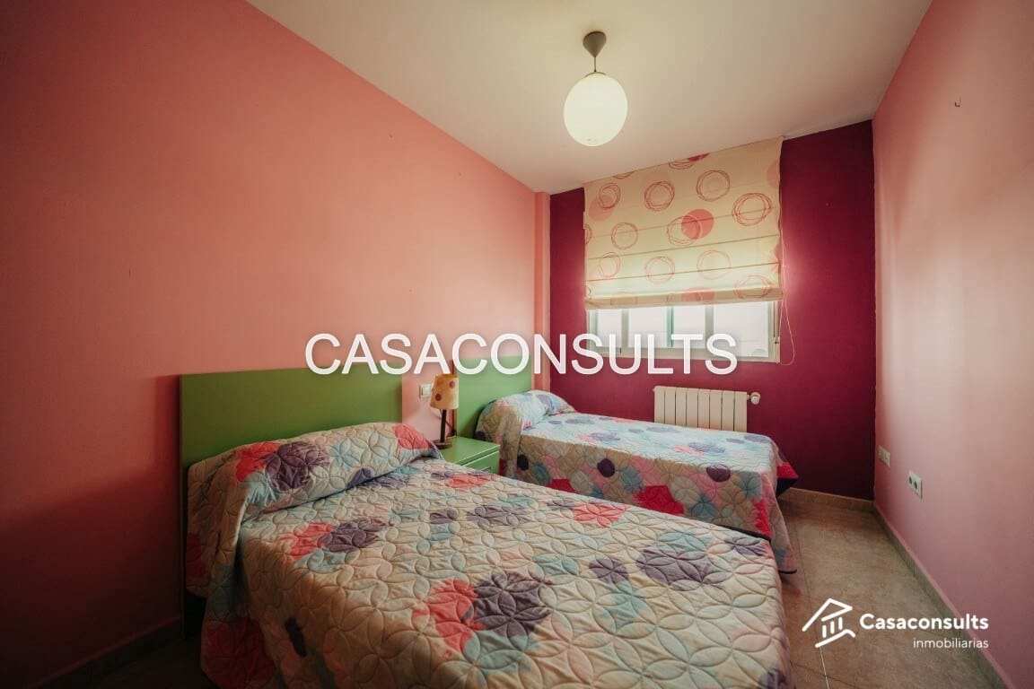 3 quarto Moradia em Banda para venda em San Juan de Moro com garagem - 170 000 € (Ref: 9938799)