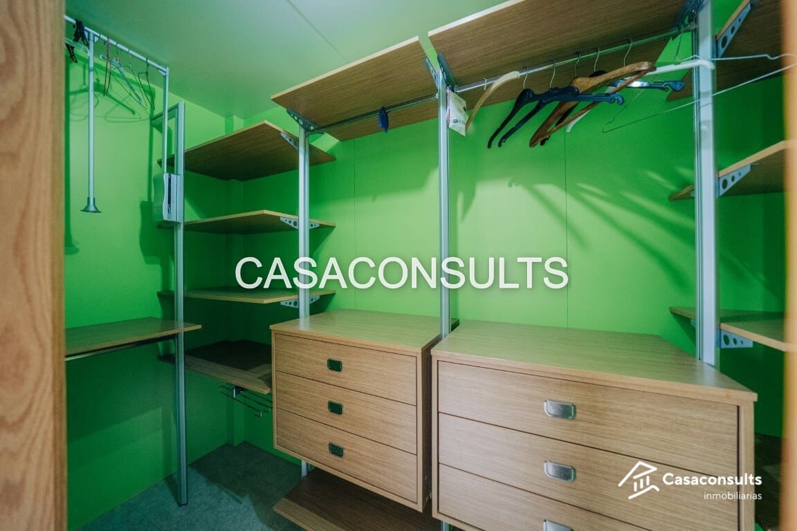 3 quarto Moradia em Banda para venda em San Juan de Moro com garagem - 170 000 € (Ref: 9938799)