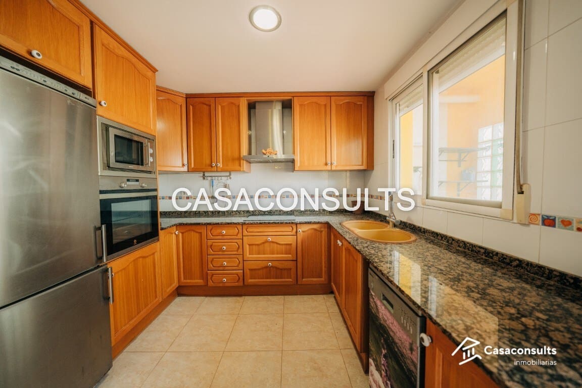 3 quarto Moradia em Banda para venda em San Juan de Moro com garagem - 170 000 € (Ref: 9938799)