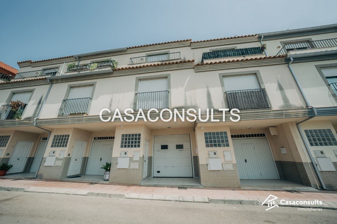 3 quarto Moradia em Banda para venda em San Juan de Moro com garagem - 170 000 € (Ref: 9938799)