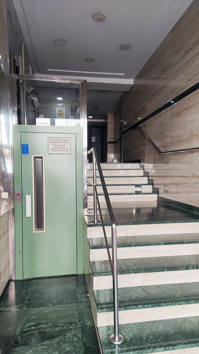 3 sovrum Lägenhet till salu i Malaga stad - 279 900 € (Ref: 10003475)