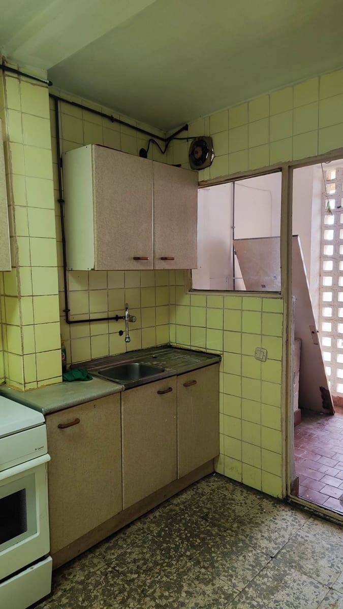 3 sovrum Lägenhet till salu i Malaga stad - 279 900 € (Ref: 10003475)