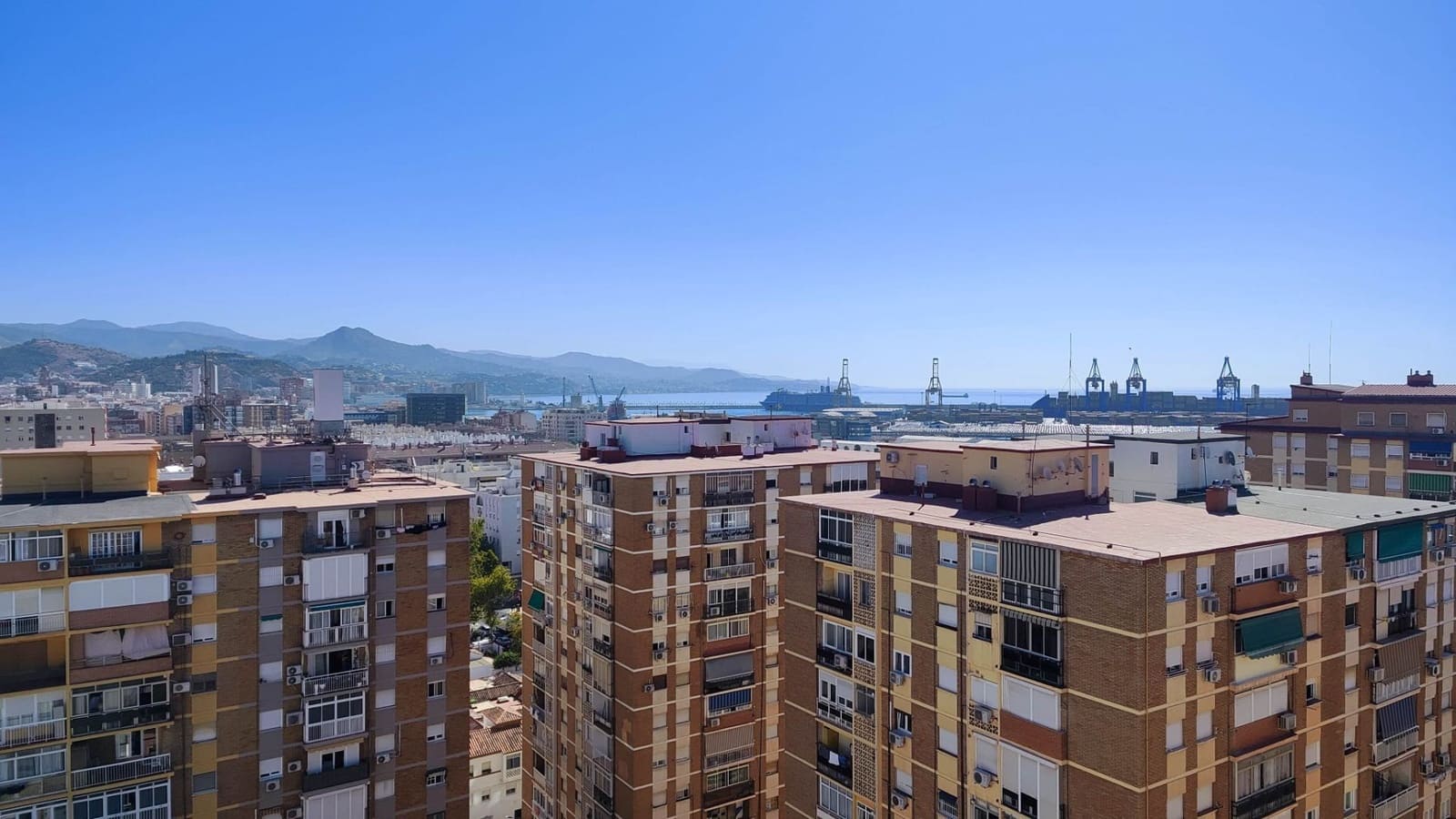 3 sovrum Lägenhet till salu i Malaga stad - 279 900 € (Ref: 10003475)
