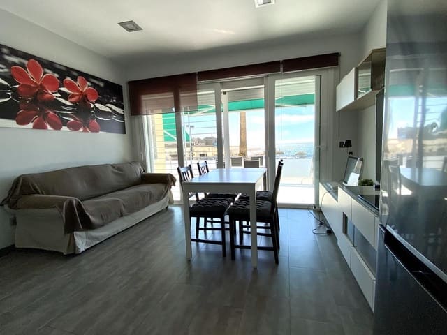2 soveværelse Lejlighed til leje i Las Gaviotas  - Carvajal, Fuengirola med garage - € 1.200 (Ref: 10015095)