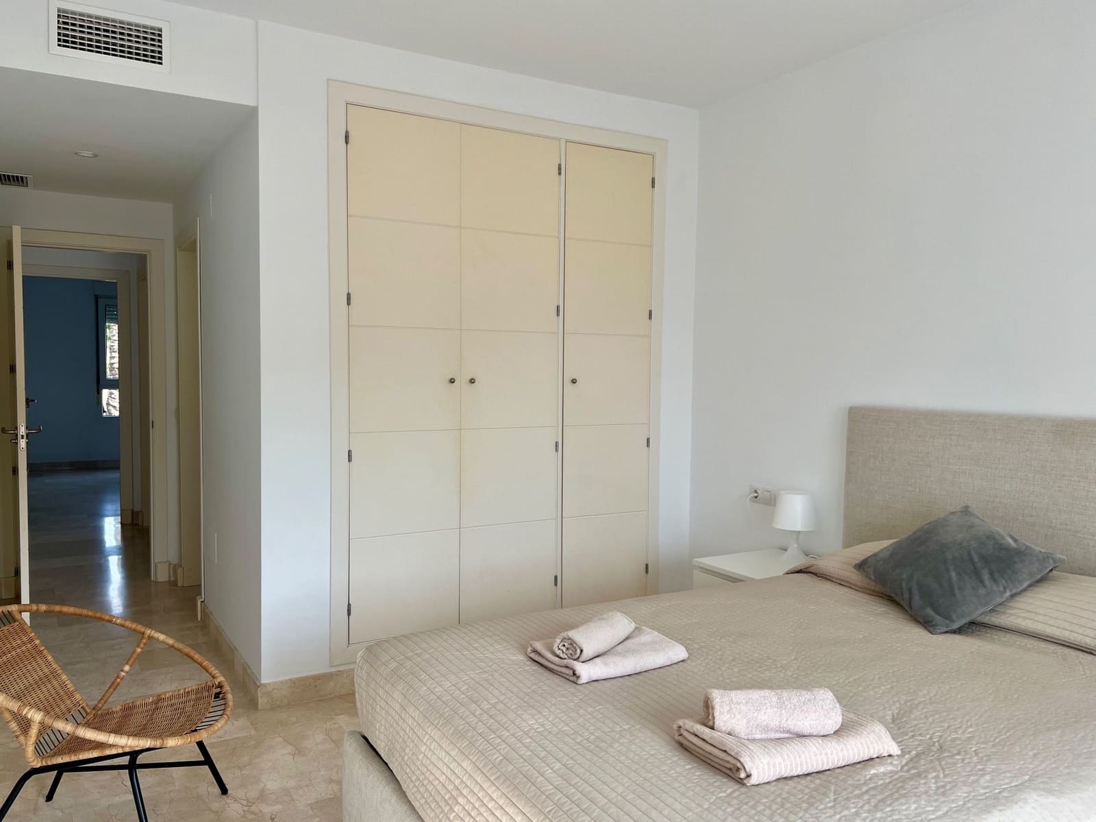 3 quarto Apartamento para arrendar em Mijas com piscina garagem - 1 650 € (Ref: 10023627)