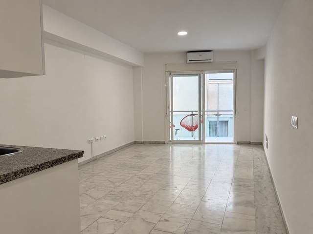 1 sovrum Lägenhet att hyra i Torremolinos - 900 € (Ref: 10058004)
