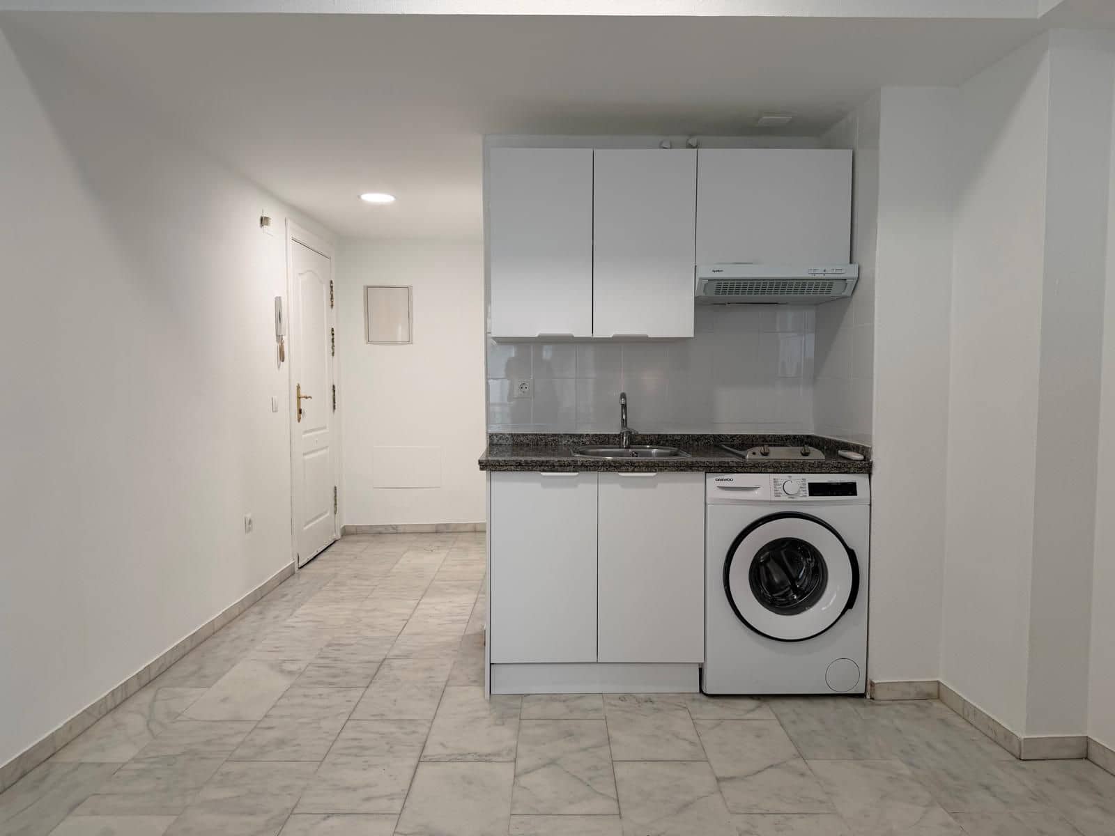 1 bedroom Flat for rent in Torremolinos - € 900 (Ref: 10058004)