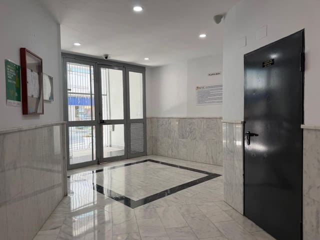 1 sovrum Lägenhet att hyra i Torremolinos - 900 € (Ref: 10058004)