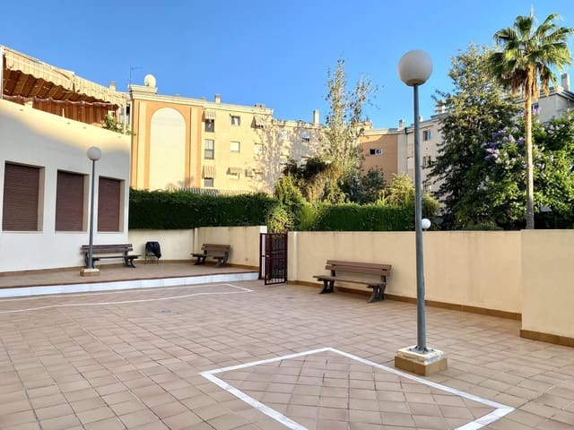 3 soveværelse Lejlighed til leje i Finca La Palma, Málaga by med swimmingpool garage - € 1.450 (Ref: 10139201)