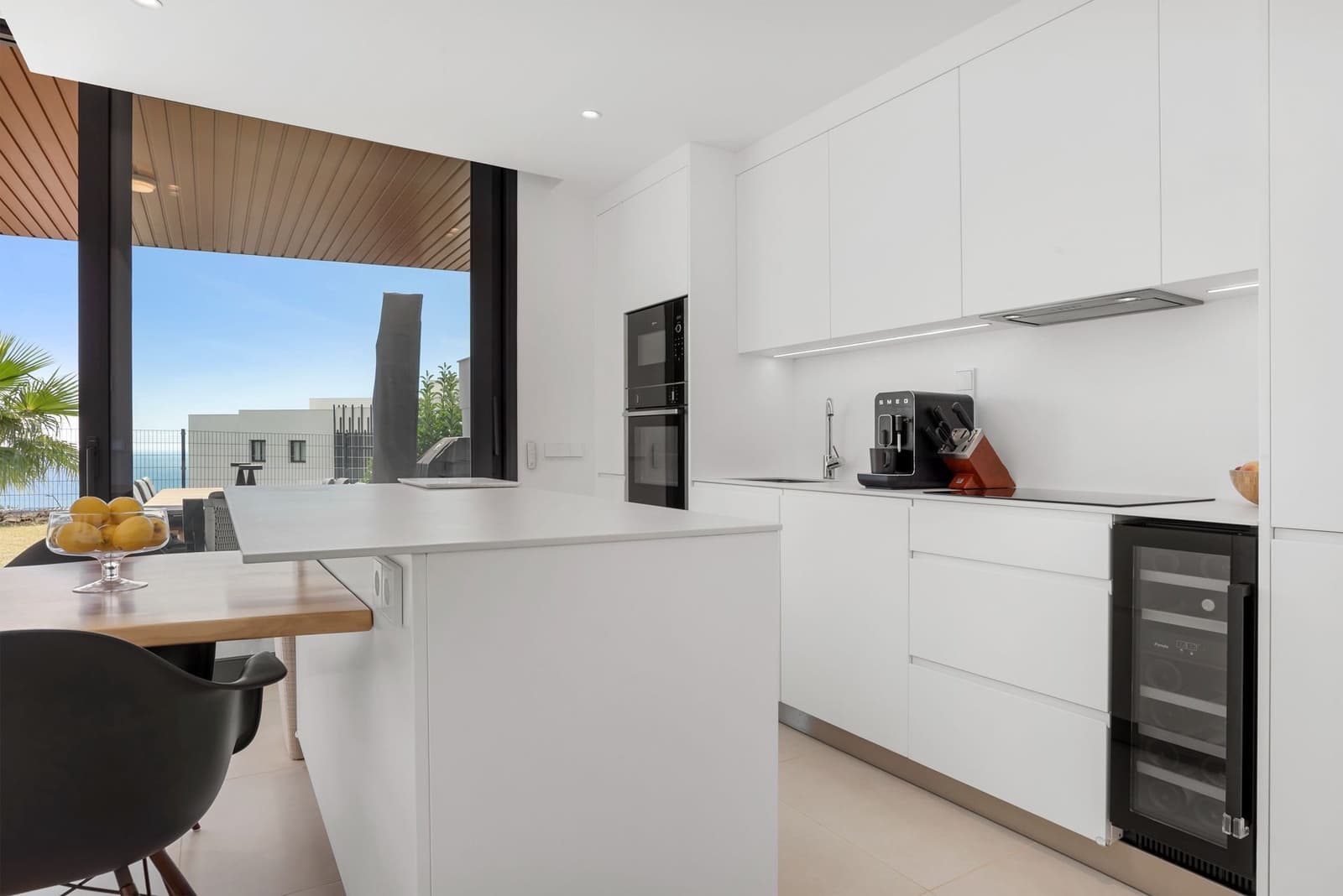 Piso de 2 habitaciones en Fuengirola en venta con piscina garaje - 675.000 € (Ref: 9371141)