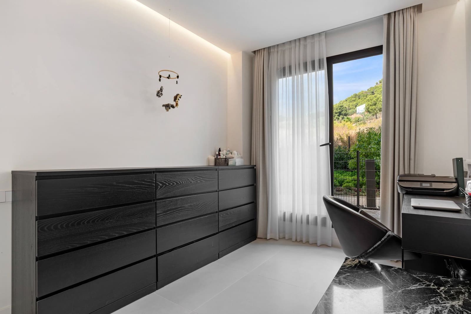 Piso de 2 habitaciones en Fuengirola en venta con piscina garaje - 675.000 € (Ref: 9371141)