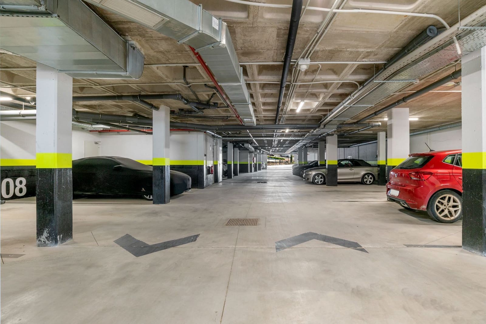 Piso de 2 habitaciones en Fuengirola en venta con piscina garaje - 675.000 € (Ref: 9371141)