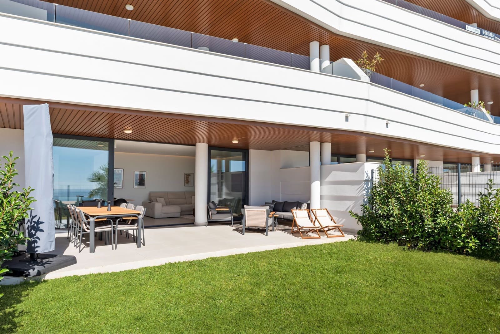 Piso de 2 habitaciones en Fuengirola en venta con piscina garaje - 675.000 € (Ref: 9371141)