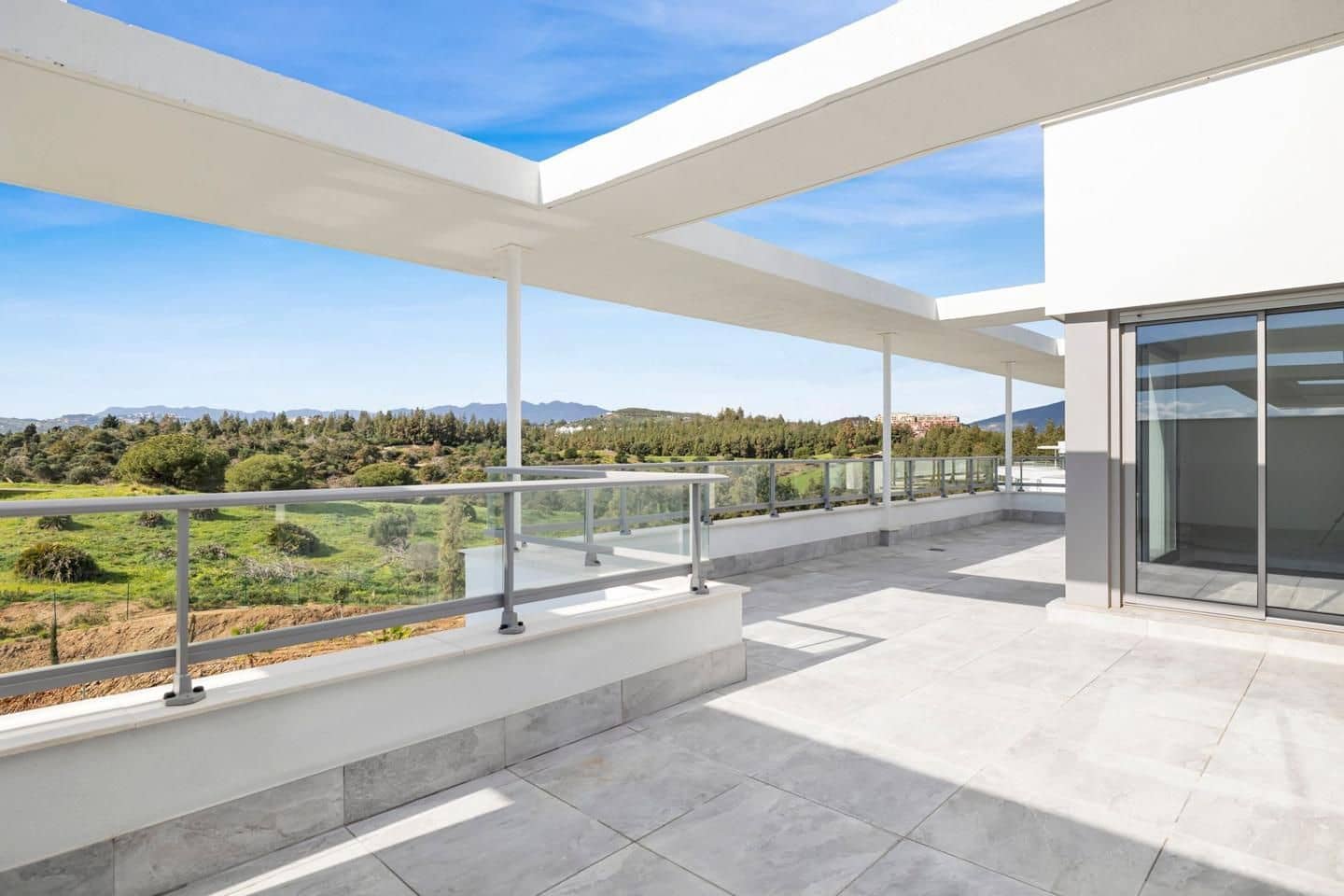 3 bedroom Flat for sale in Mijas Costa with pool garage - € 697,700 (Ref: 9376653)